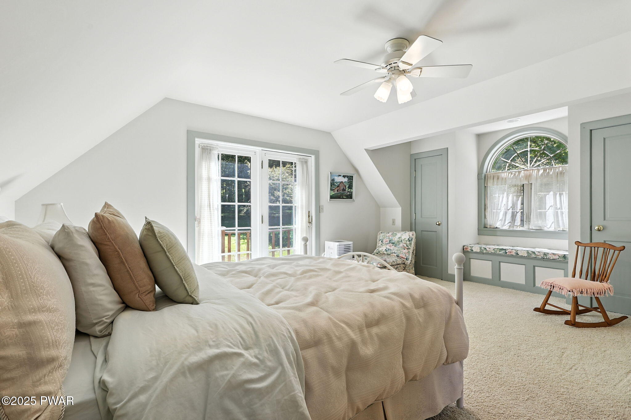 Forest City, Pennsylvania, 18421, United States, 6 Bedrooms Bedrooms, ,4 BathroomsBathrooms,Residential,Active,1941344