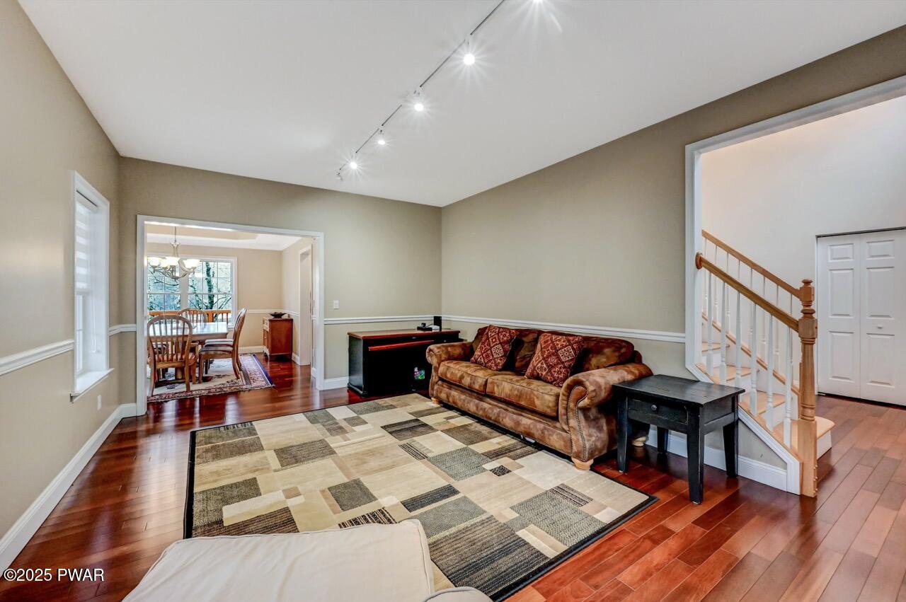 Lackawaxen, Pennsylvania, 18435, United States, ,4 BathroomsBathrooms,Residential,Active,1753948