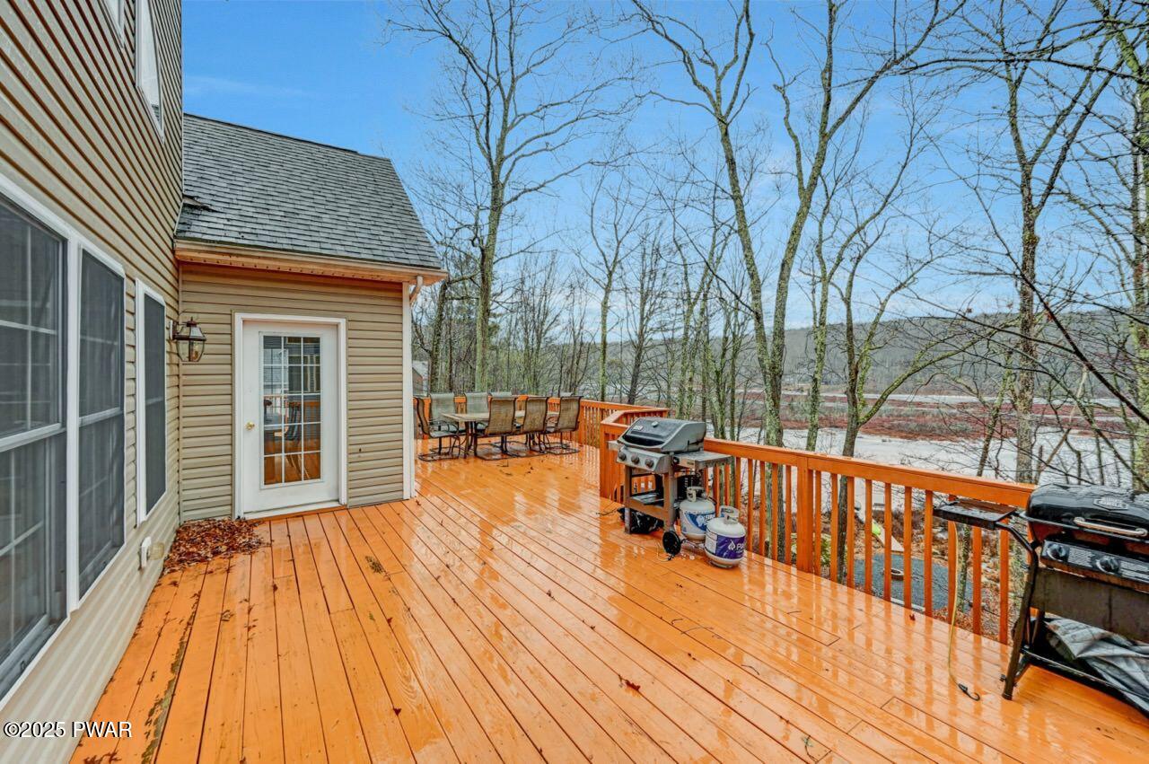 Lackawaxen, Pennsylvania, 18435, United States, ,4 BathroomsBathrooms,Residential,Active,1753948