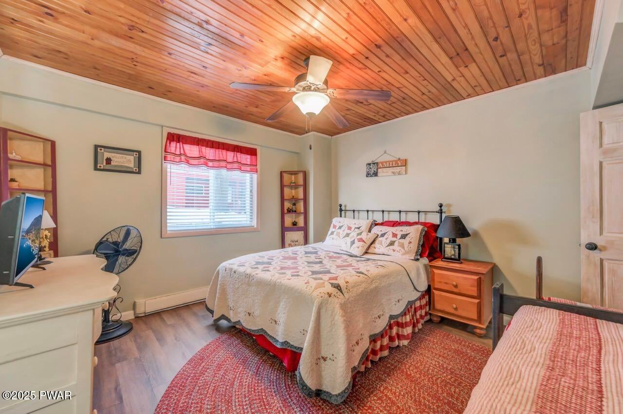 Lake Ariel, Pennsylvania, 18436, United States, 5 Bedrooms Bedrooms, ,2 BathroomsBathrooms,Residential,Active,2006806