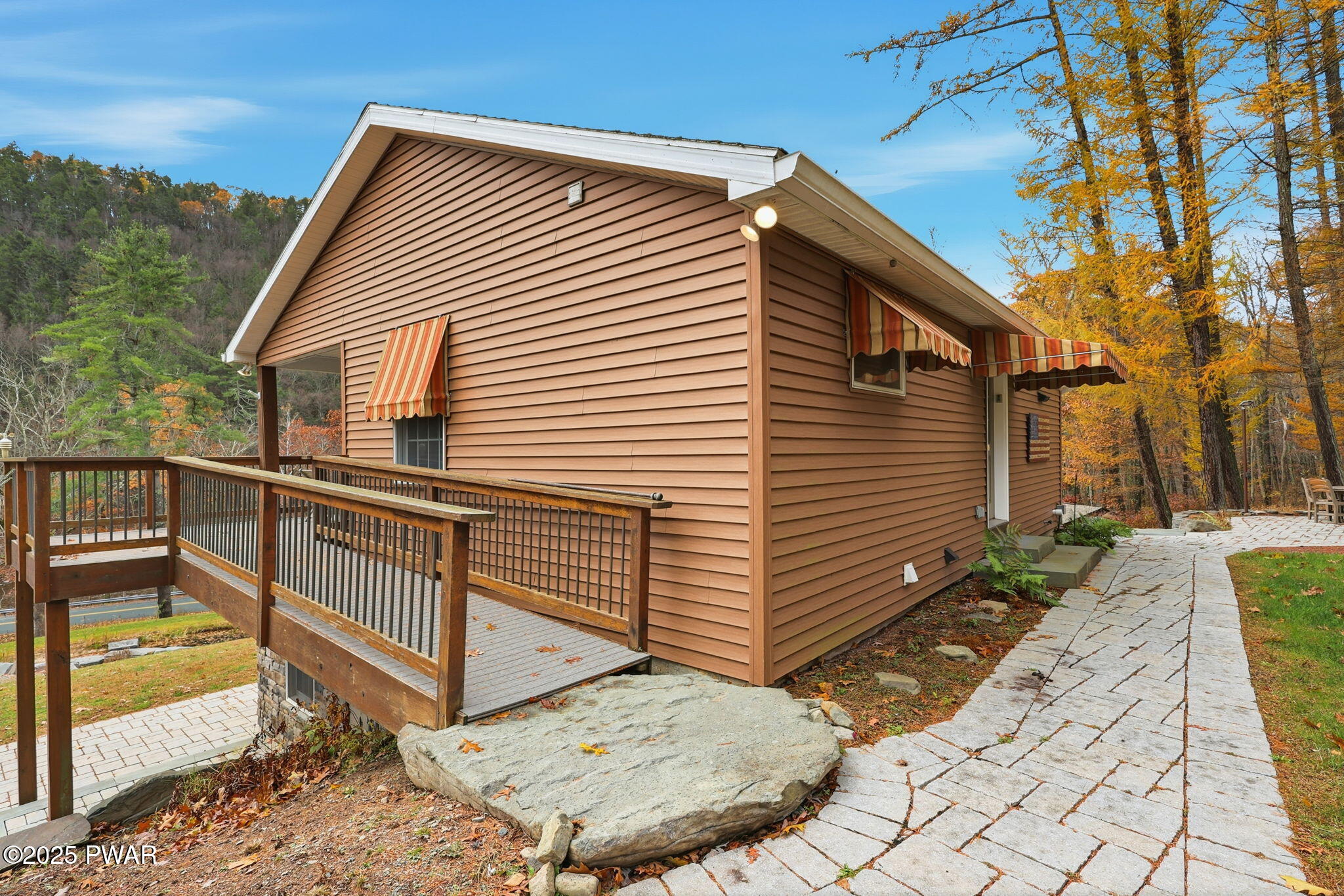 Hawley, Pennsylvania, 18428, United States, 2 Bedrooms Bedrooms, ,3 BathroomsBathrooms,Residential,Active,1985583