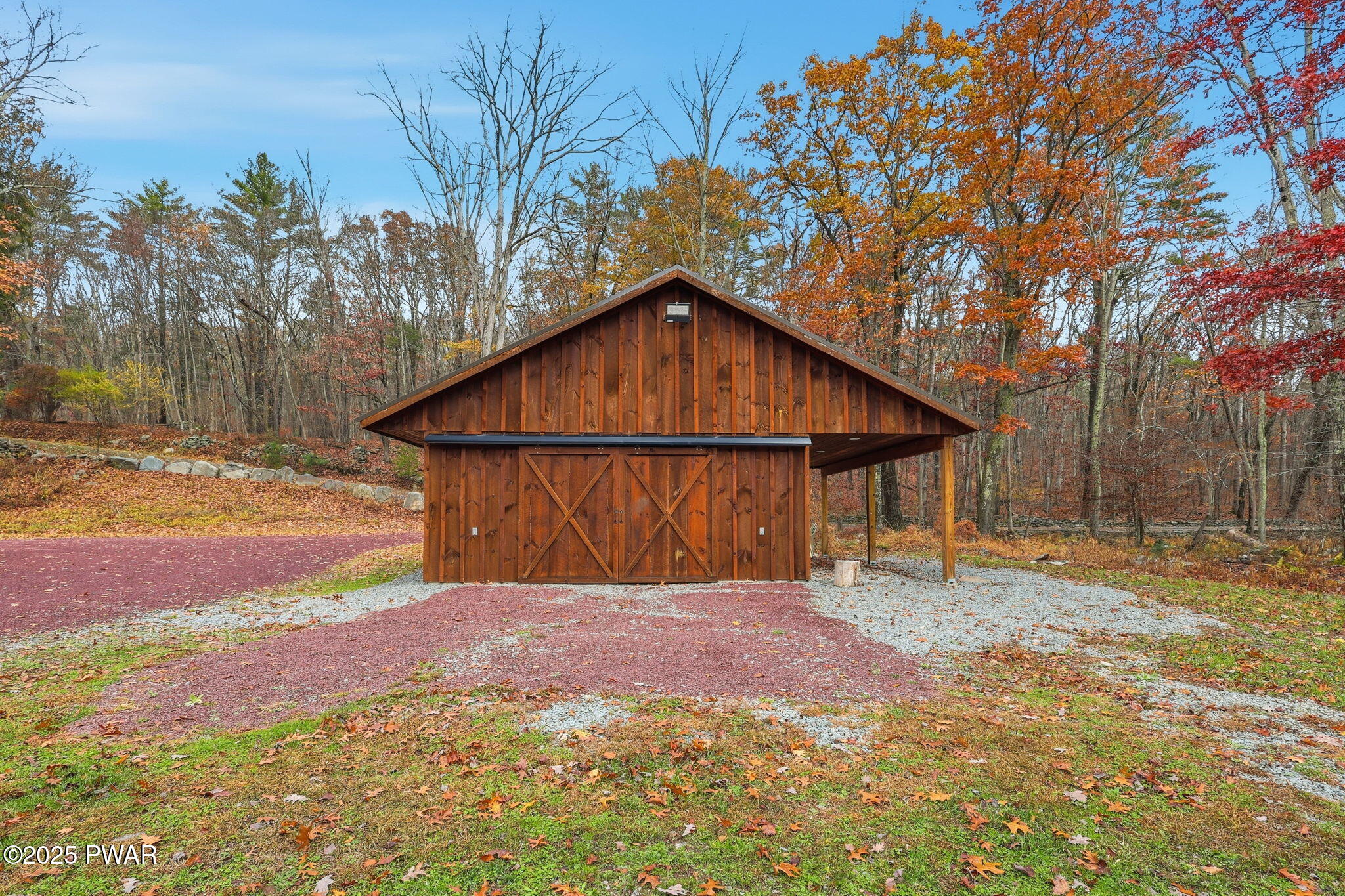 Hawley, Pennsylvania, 18428, United States, 2 Bedrooms Bedrooms, ,3 BathroomsBathrooms,Residential,Active,1985583