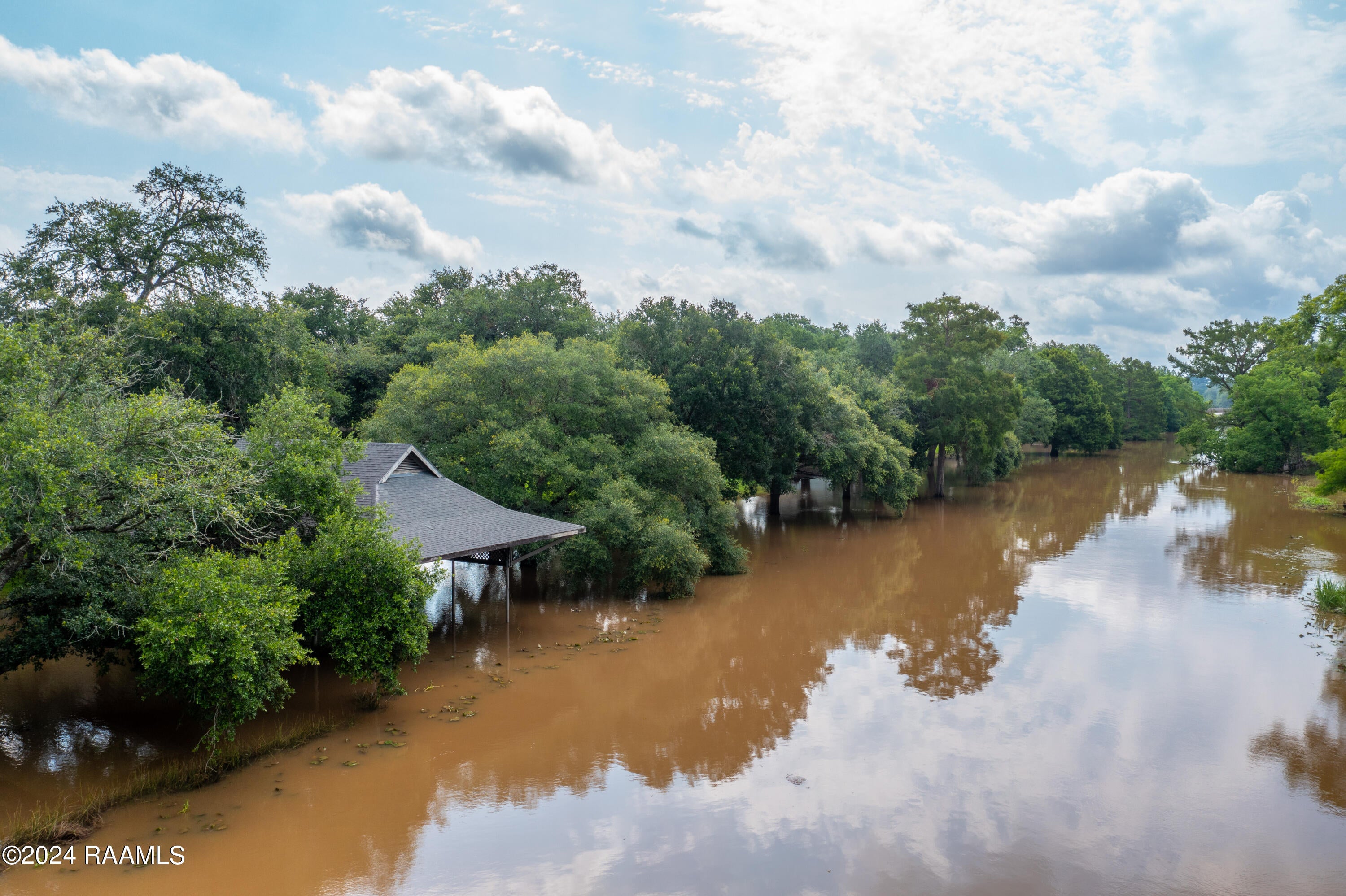 Breaux Bridge, Louisiana, 70517, United States, 4 Bedrooms Bedrooms, ,4 BathroomsBathrooms,Residential,Active,1922348
