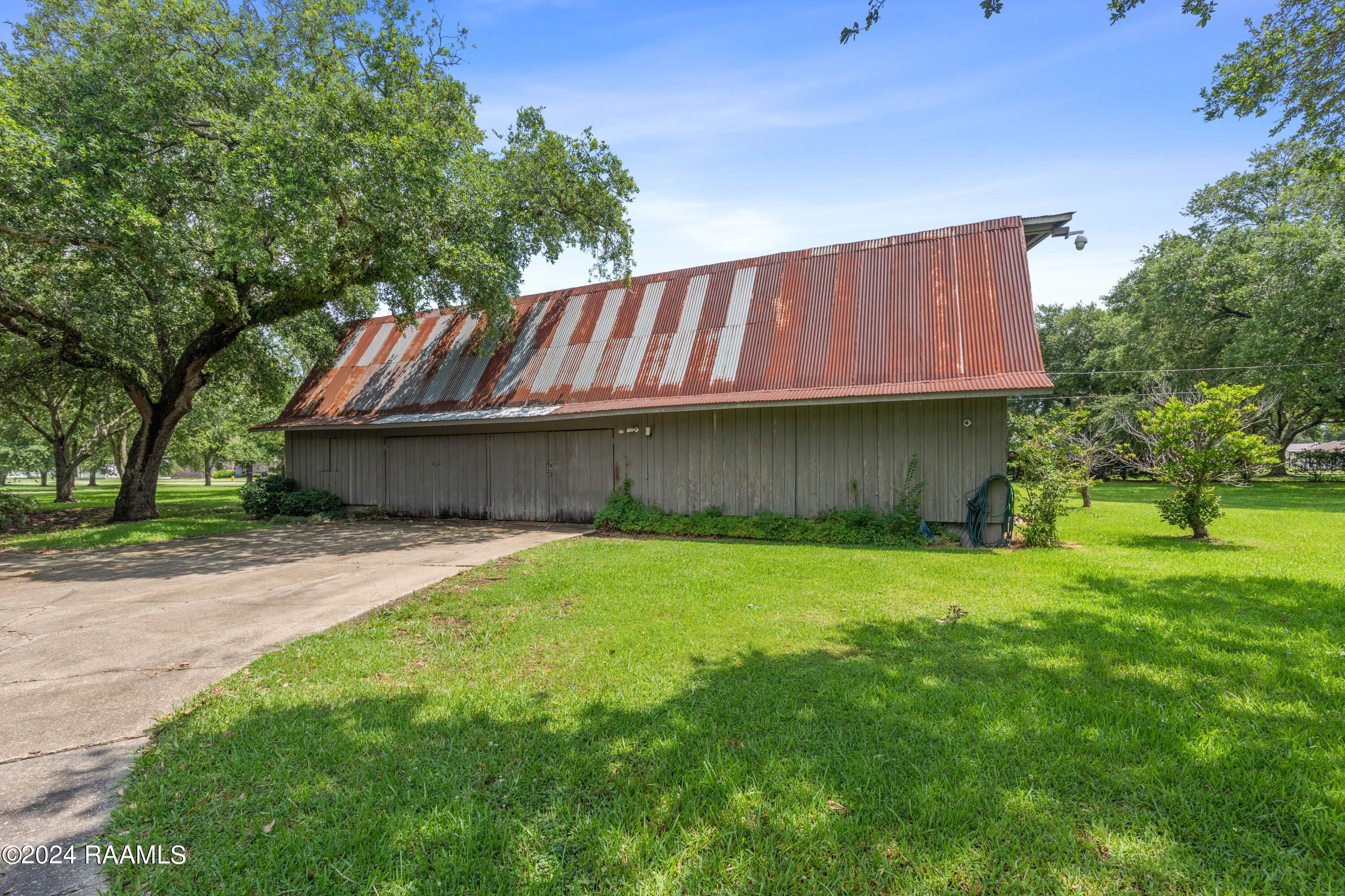 Breaux Bridge, Louisiana, 70517, United States, 4 Bedrooms Bedrooms, ,4 BathroomsBathrooms,Residential,Active,1922348