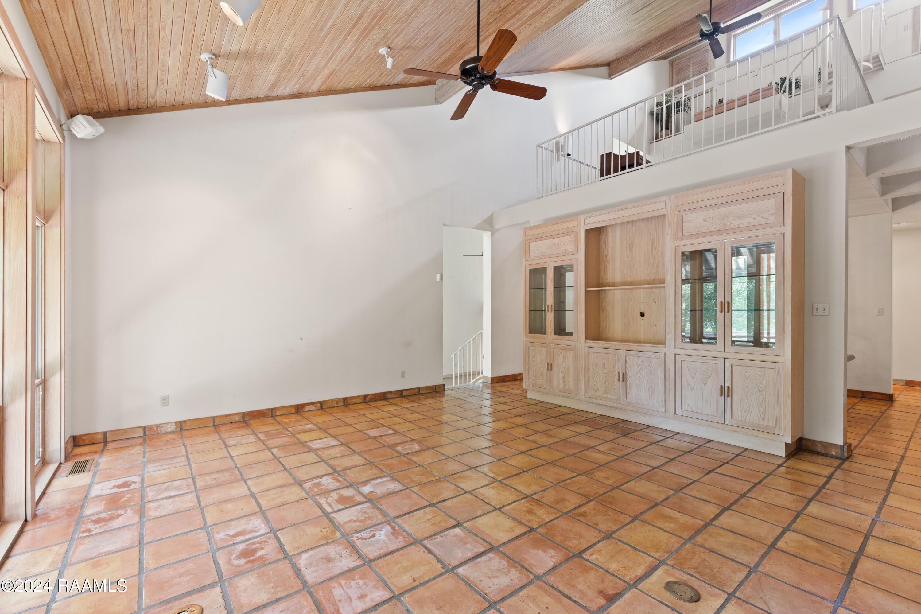 Breaux Bridge, Louisiana, 70517, United States, 4 Bedrooms Bedrooms, ,4 BathroomsBathrooms,Residential,Active,1922348