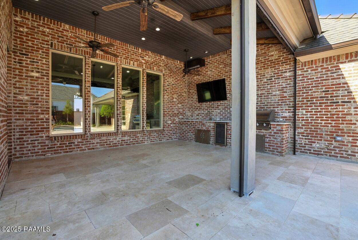 Broussard, Louisiana, 70518, United States, 4 Bedrooms Bedrooms, ,4 BathroomsBathrooms,Residential,Active,1936420