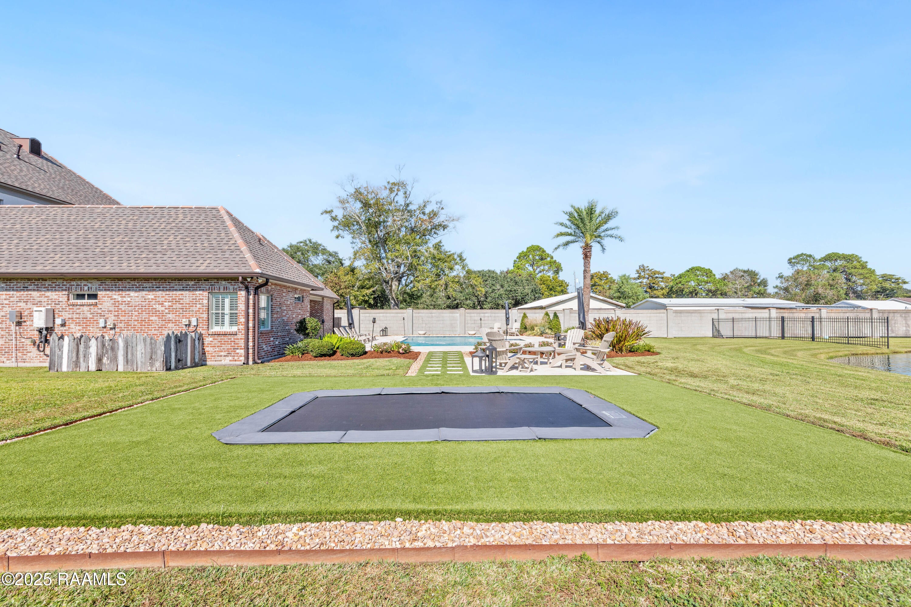 Breaux Bridge, Louisiana, 70517, United States, 4 Bedrooms Bedrooms, ,5 BathroomsBathrooms,Residential,Active,1985864