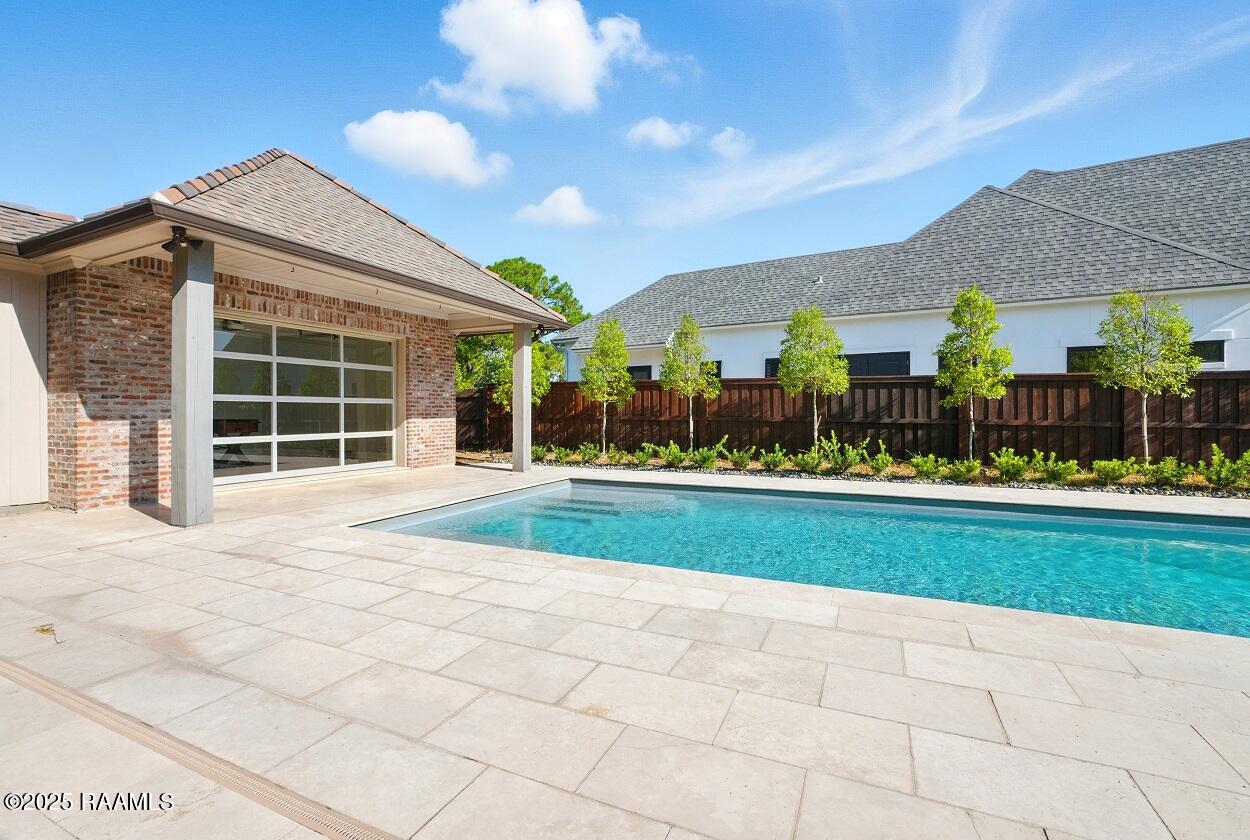 Broussard, Louisiana, 70518, United States, 4 Bedrooms Bedrooms, ,4 BathroomsBathrooms,Residential,Active,1936420