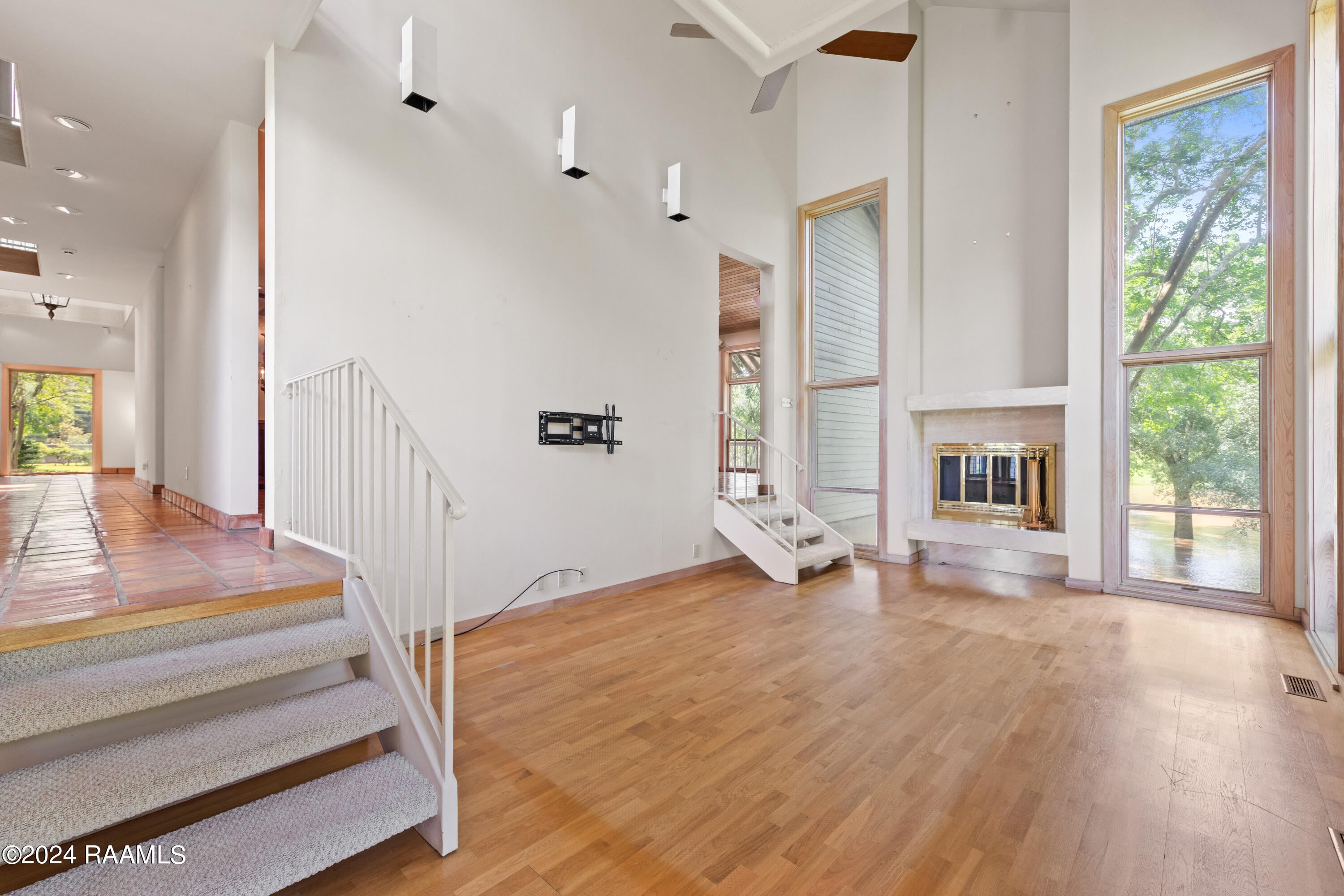 Breaux Bridge, Louisiana, 70517, United States, 4 Bedrooms Bedrooms, ,4 BathroomsBathrooms,Residential,Active,1922348