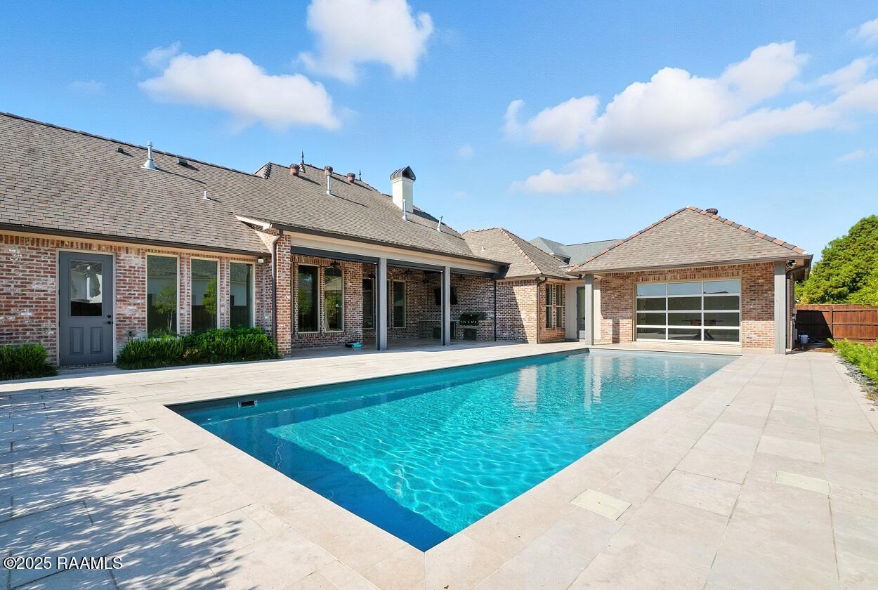 Broussard, Louisiana, 70518, United States, 4 Bedrooms Bedrooms, ,4 BathroomsBathrooms,Residential,Active,1936420