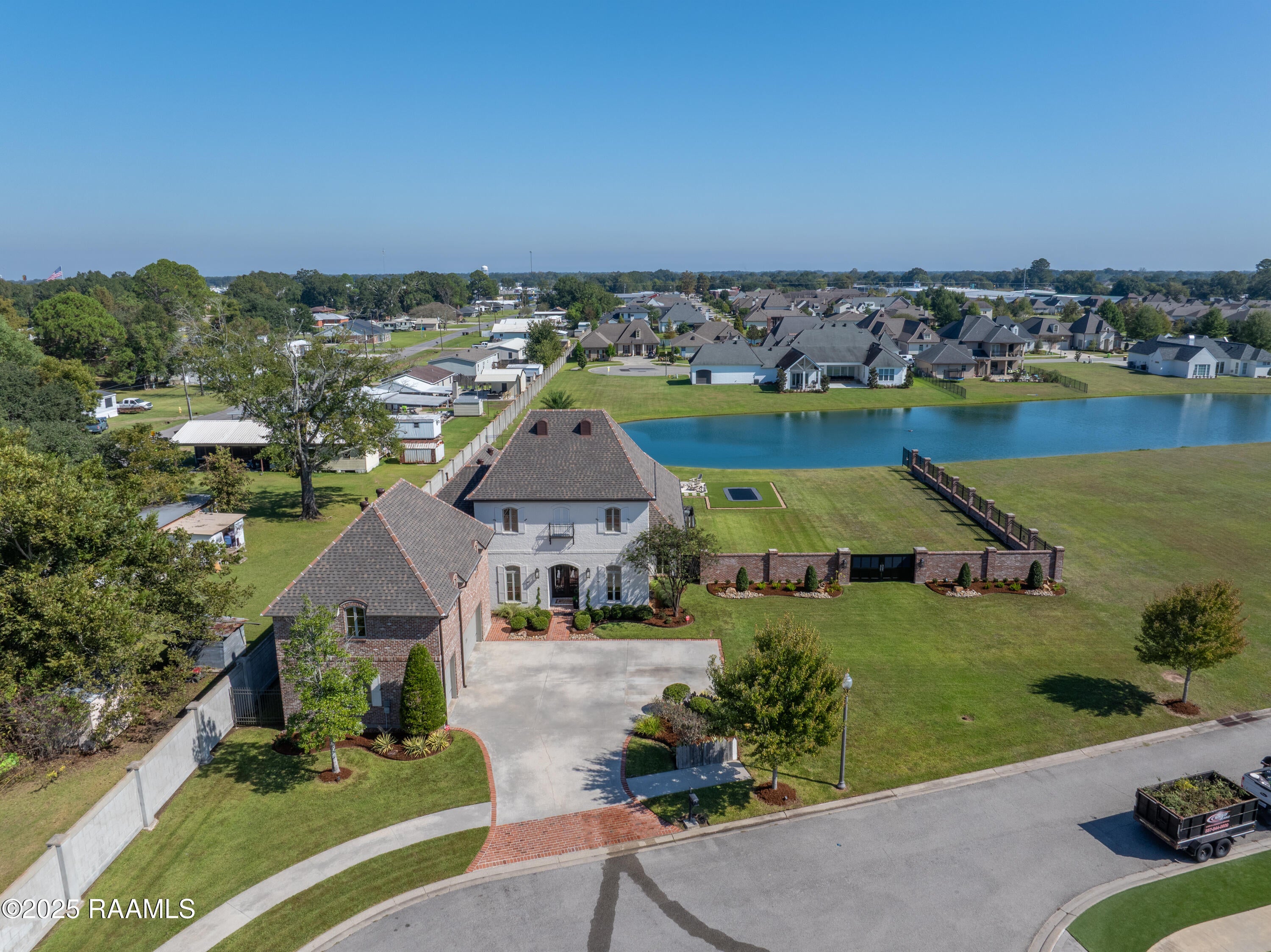 Breaux Bridge, Louisiana, 70517, United States, 4 Bedrooms Bedrooms, ,5 BathroomsBathrooms,Residential,Active,1985864