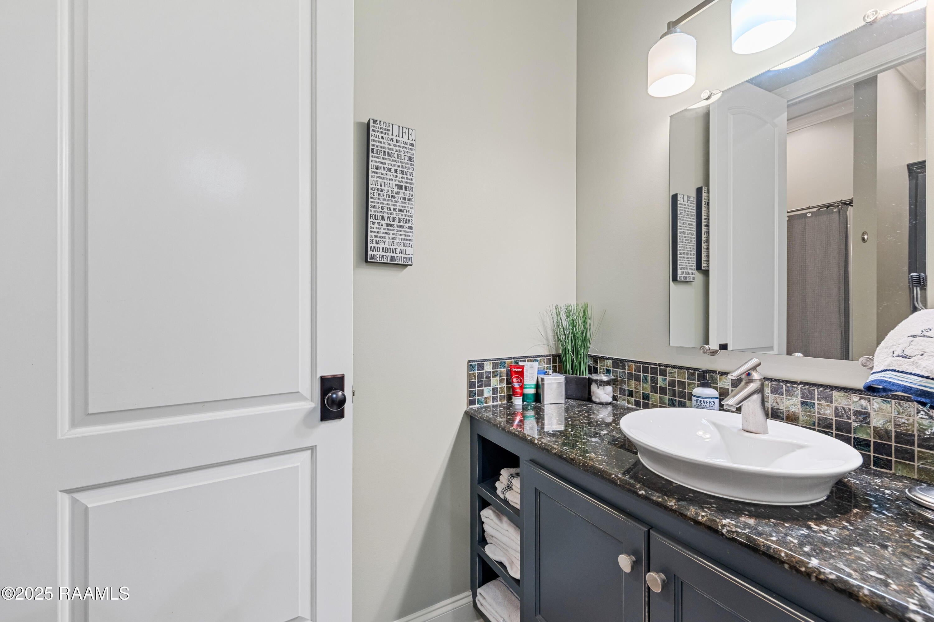 Breaux Bridge, Louisiana, 70517, United States, 4 Bedrooms Bedrooms, ,5 BathroomsBathrooms,Residential,Active,1985864