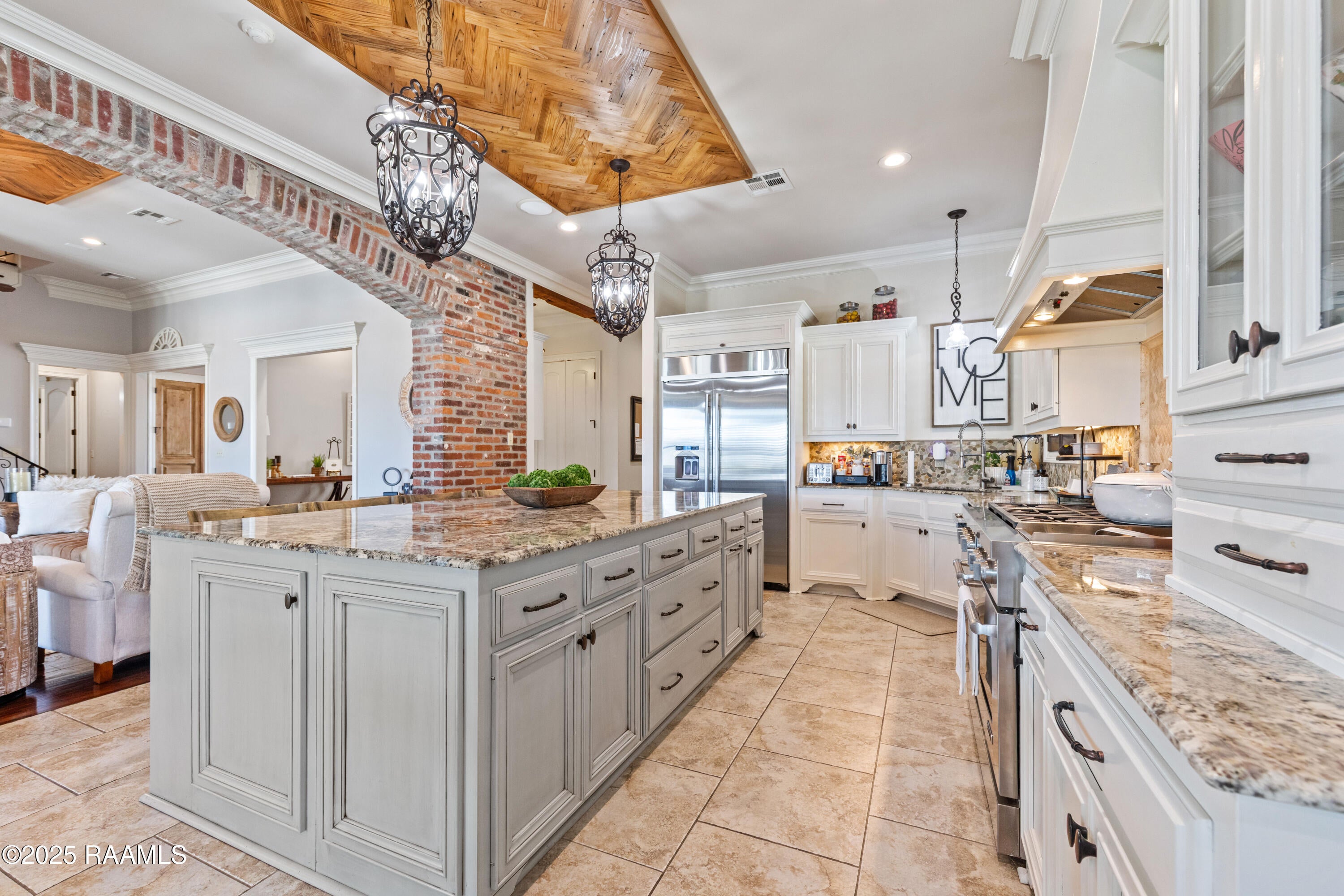 Breaux Bridge, Louisiana, 70517, United States, 4 Bedrooms Bedrooms, ,5 BathroomsBathrooms,Residential,Active,1985864