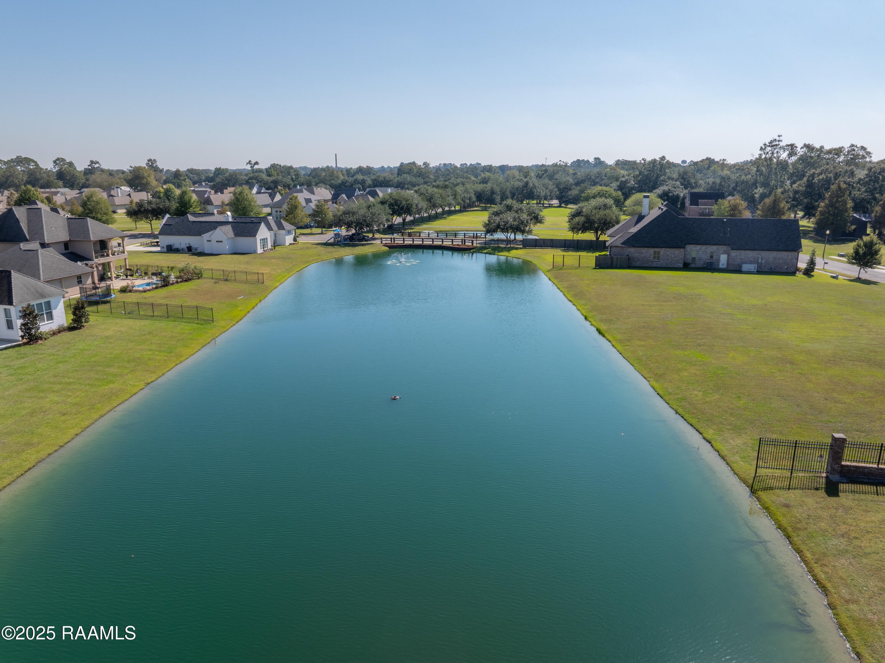 Breaux Bridge, Louisiana, 70517, United States, 4 Bedrooms Bedrooms, ,5 BathroomsBathrooms,Residential,Active,1985864