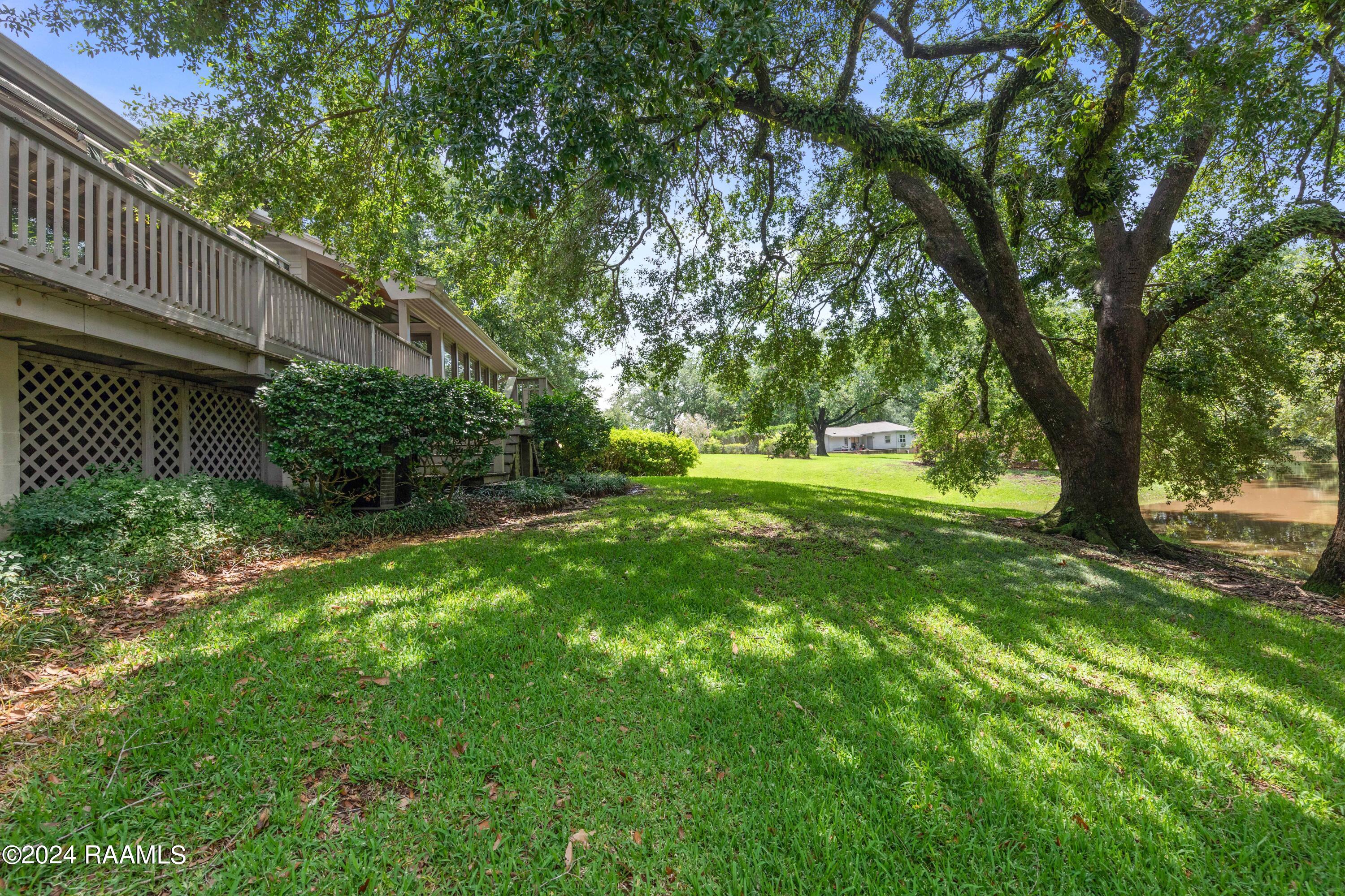 Breaux Bridge, Louisiana, 70517, United States, 4 Bedrooms Bedrooms, ,4 BathroomsBathrooms,Residential,Active,1922348
