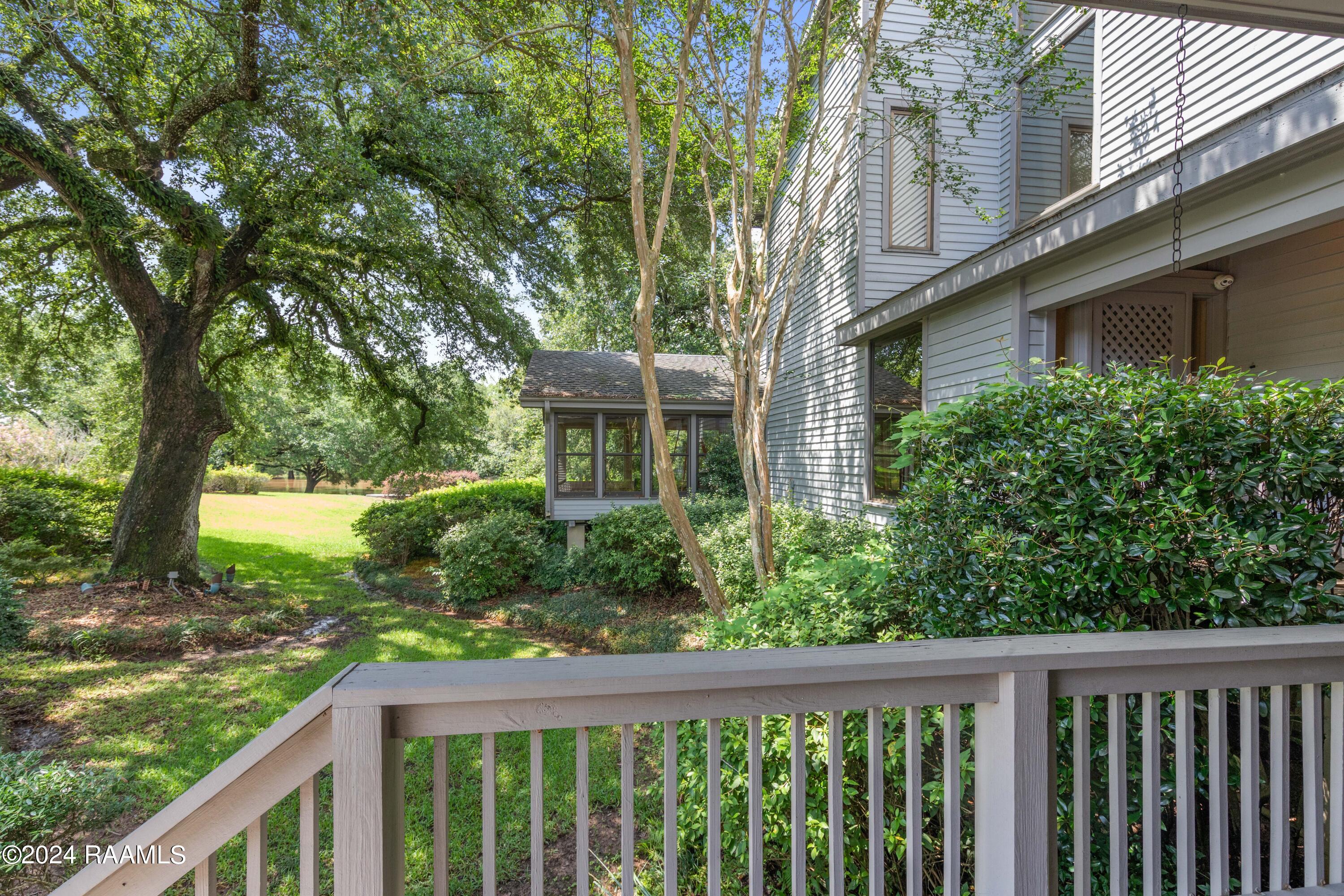 Breaux Bridge, Louisiana, 70517, United States, 4 Bedrooms Bedrooms, ,4 BathroomsBathrooms,Residential,Active,1922348