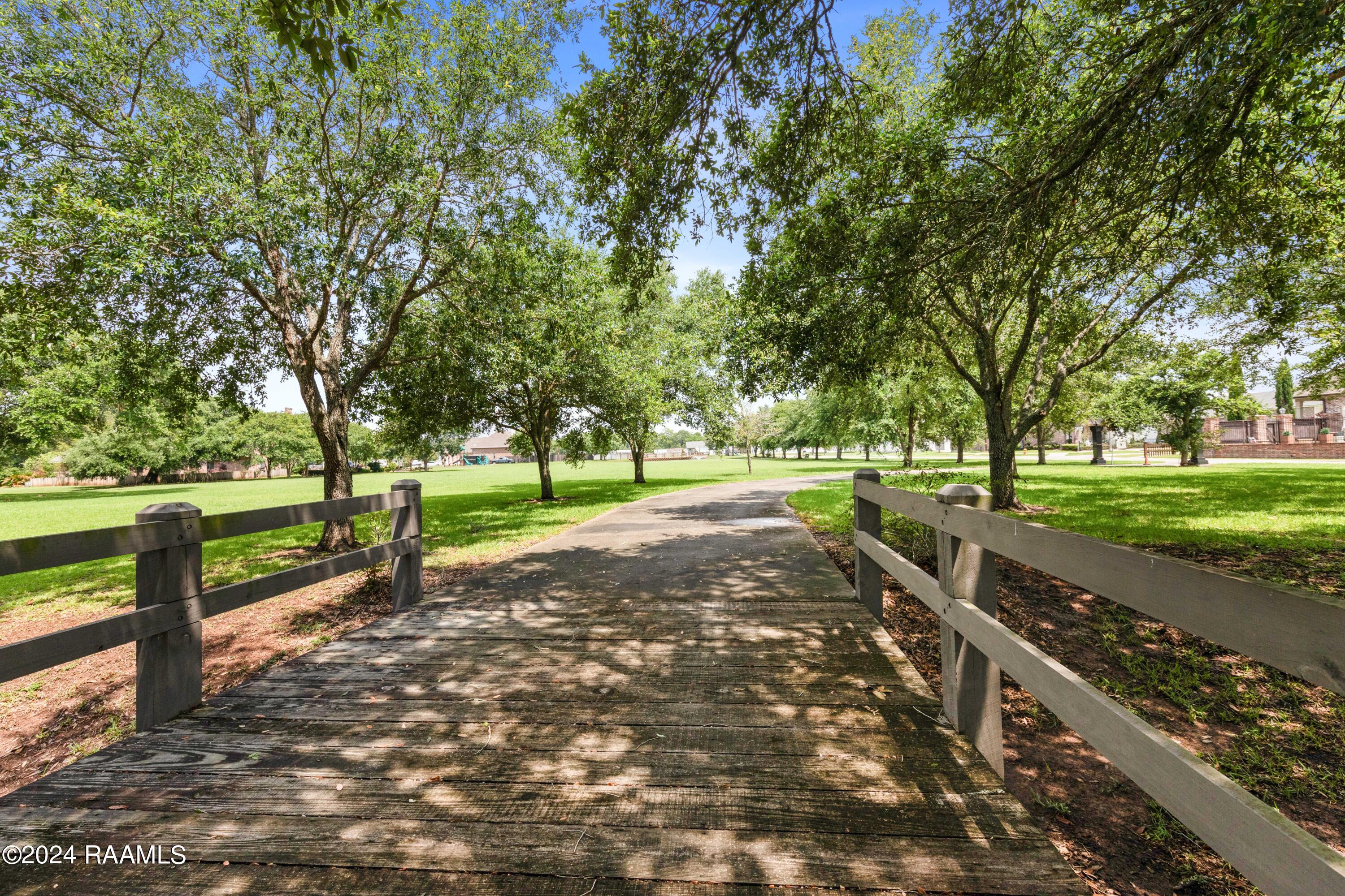 Breaux Bridge, Louisiana, 70517, United States, 4 Bedrooms Bedrooms, ,4 BathroomsBathrooms,Residential,Active,1922348