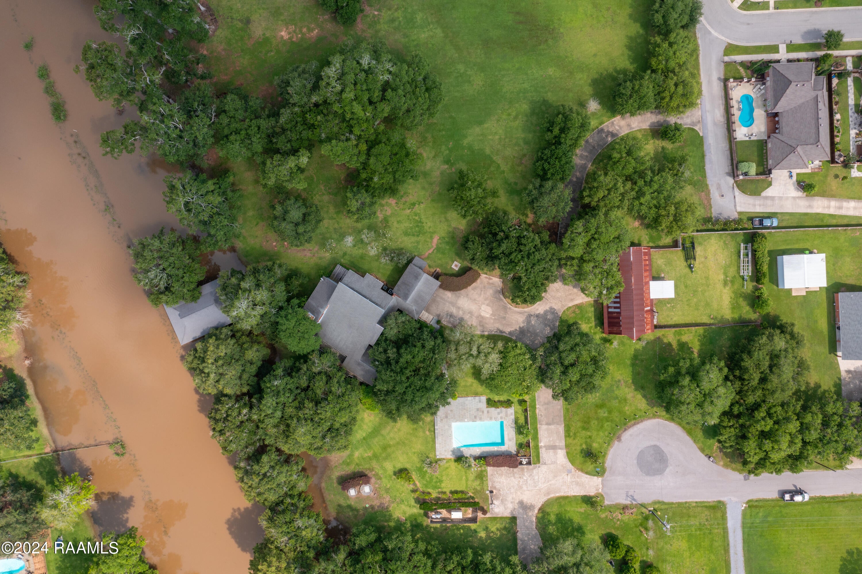 Breaux Bridge, Louisiana, 70517, United States, 4 Bedrooms Bedrooms, ,4 BathroomsBathrooms,Residential,Active,1922348