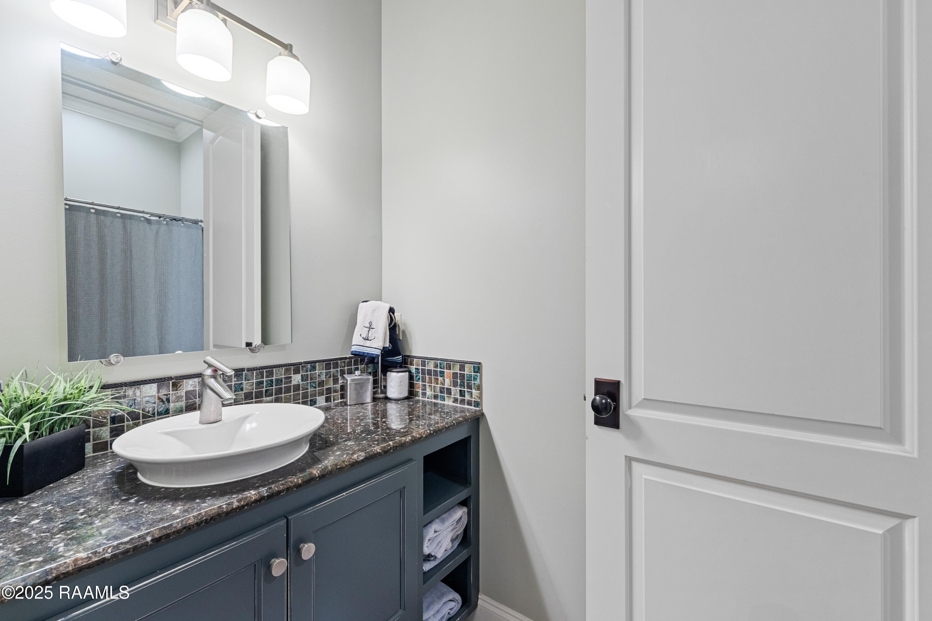 Breaux Bridge, Louisiana, 70517, United States, 4 Bedrooms Bedrooms, ,5 BathroomsBathrooms,Residential,Active,1985864