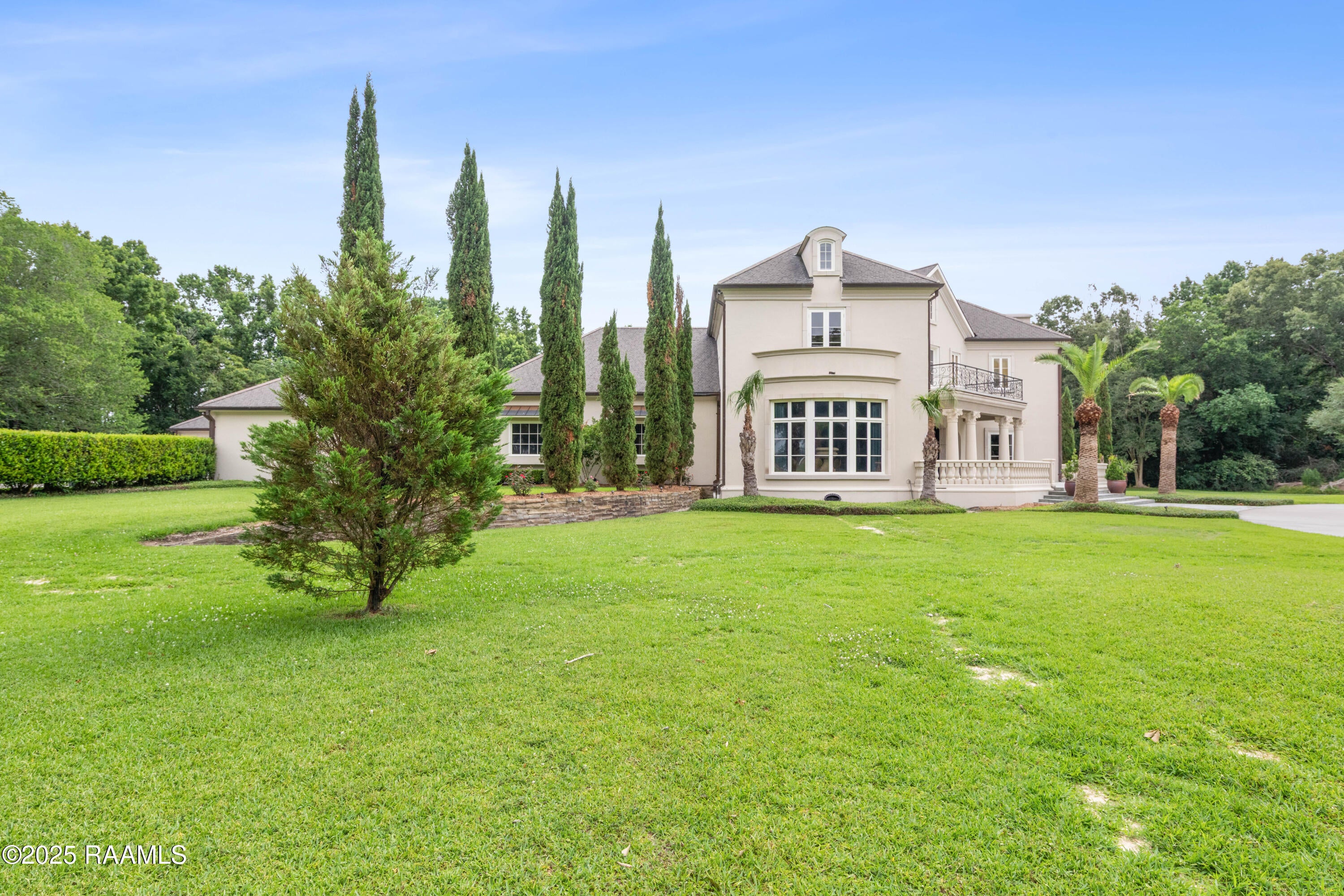 Abbeville, Louisiana, 70510, United States, 5 Bedrooms Bedrooms, ,5 BathroomsBathrooms,Residential,Active,1832294