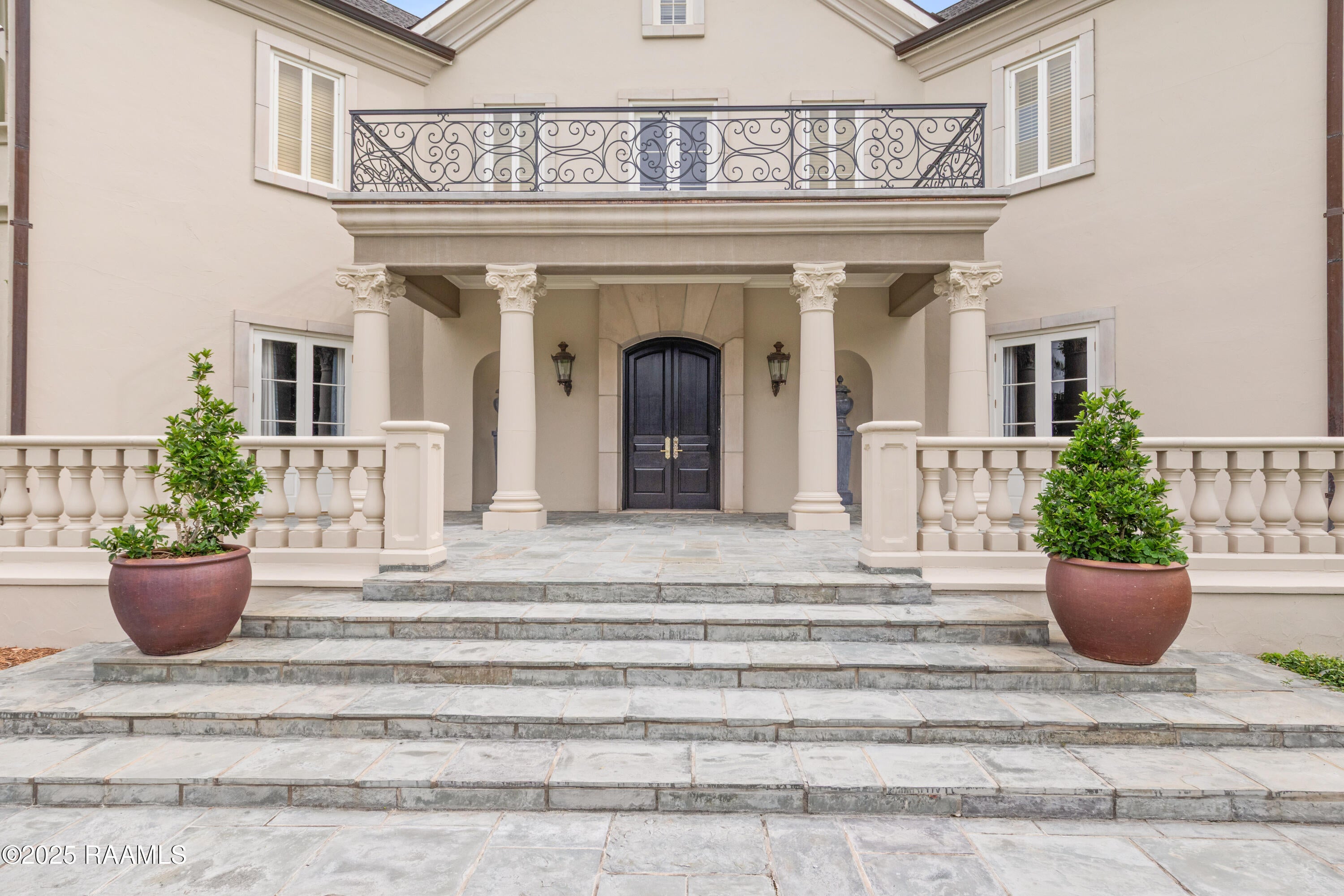 Abbeville, Louisiana, 70510, United States, 5 Bedrooms Bedrooms, ,5 BathroomsBathrooms,Residential,Active,1832294
