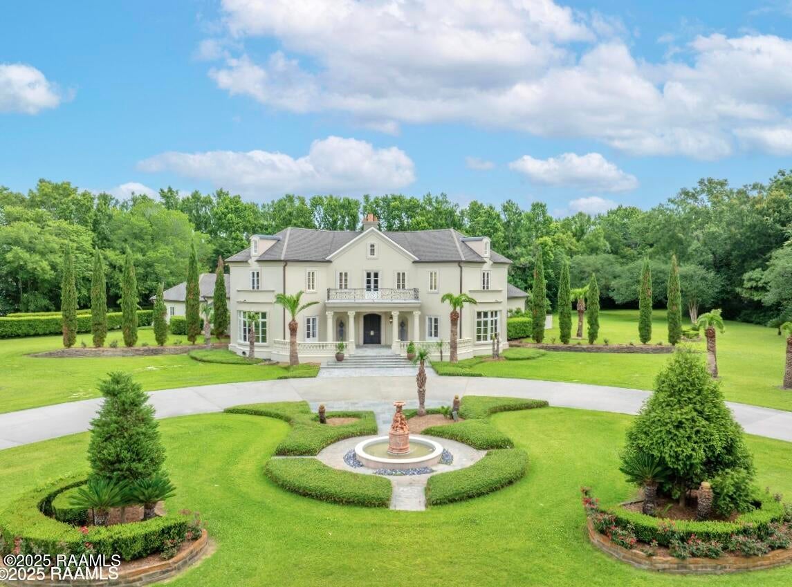 Abbeville, Louisiana, 70510, United States, 5 Bedrooms Bedrooms, ,5 BathroomsBathrooms,Residential,Active,1832294
