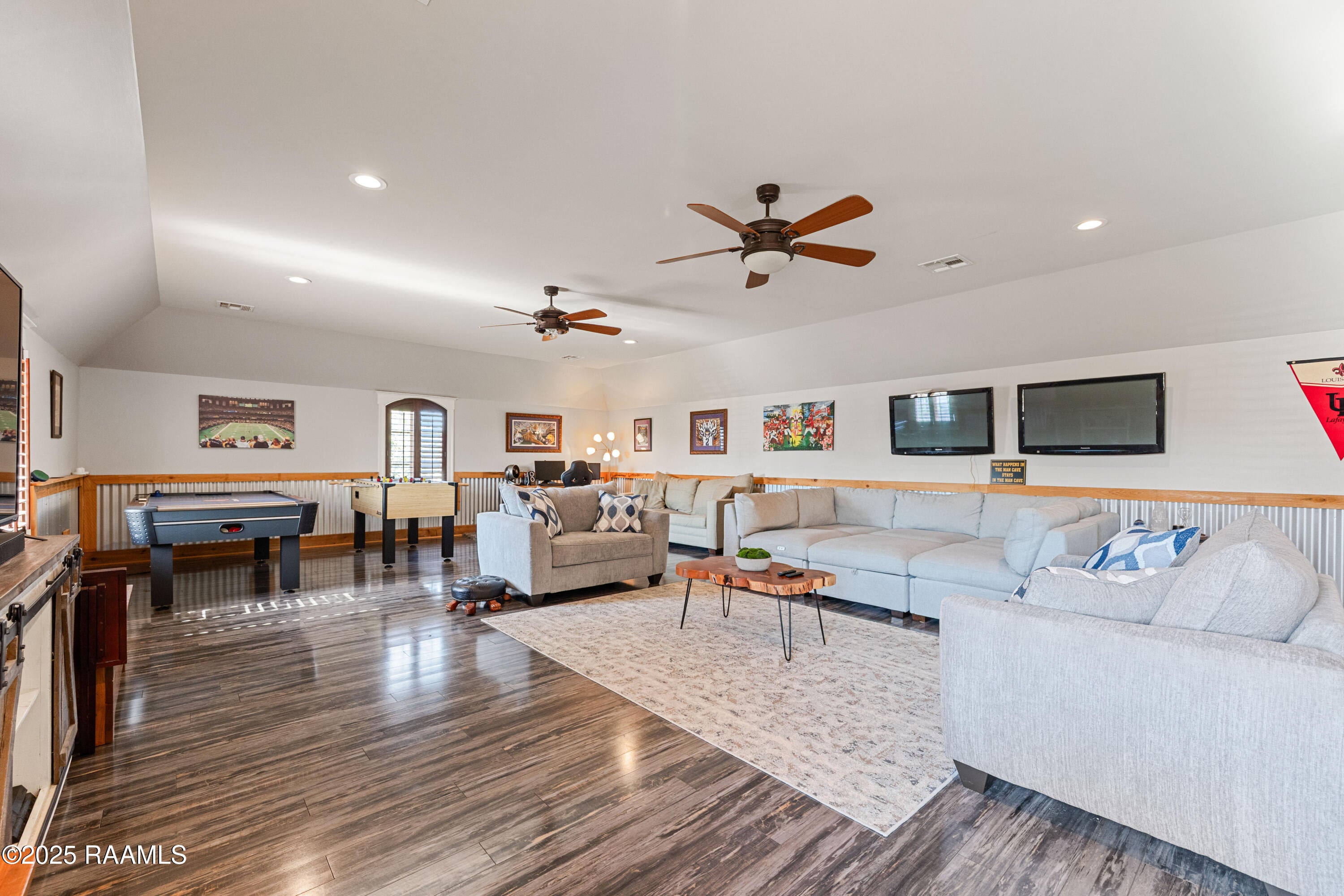 Breaux Bridge, Louisiana, 70517, United States, 4 Bedrooms Bedrooms, ,5 BathroomsBathrooms,Residential,Active,1985864