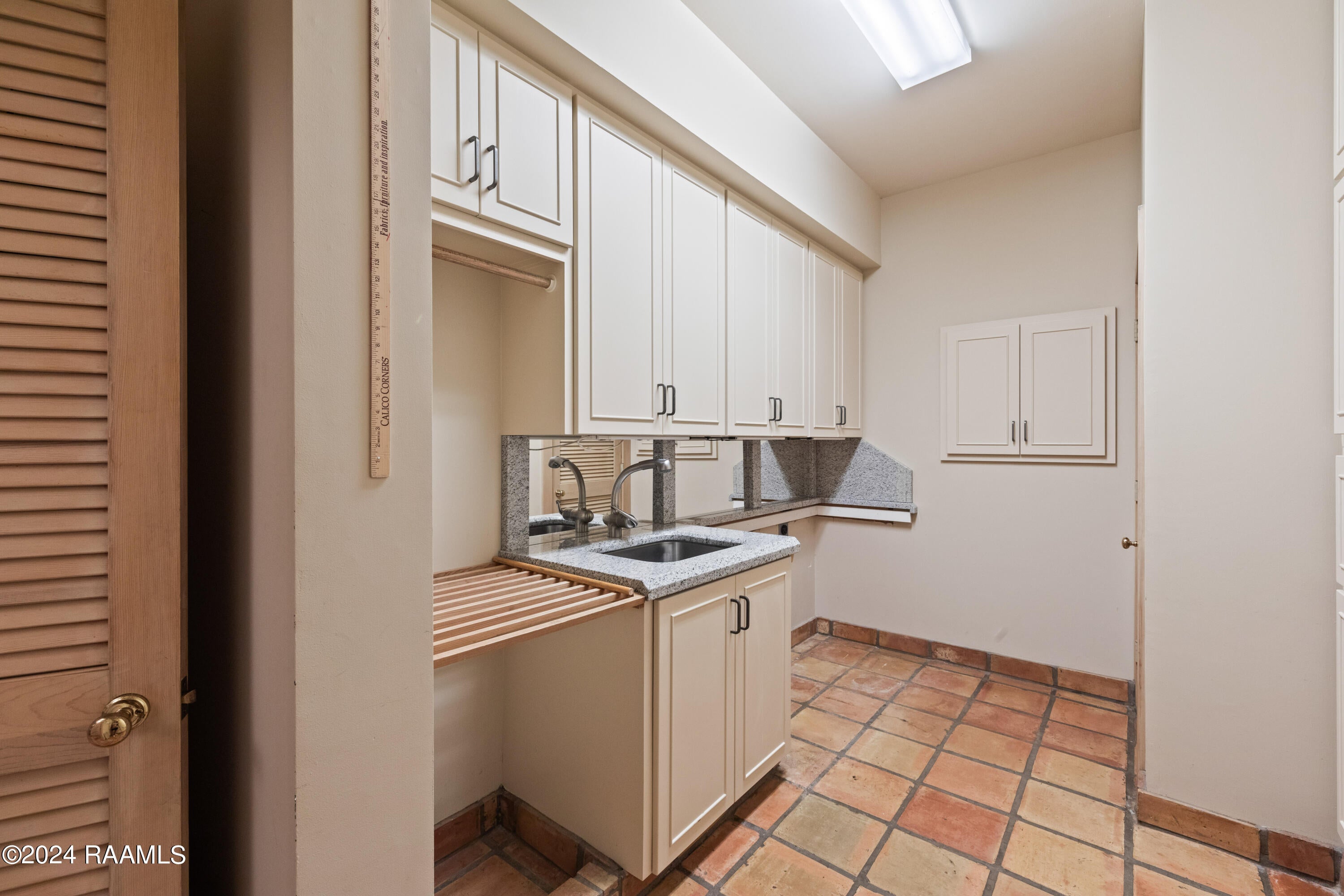 Breaux Bridge, Louisiana, 70517, United States, 4 Bedrooms Bedrooms, ,4 BathroomsBathrooms,Residential,Active,1922348