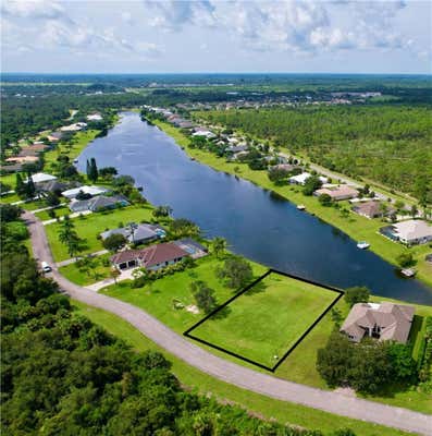 1552 EAGLES CIR, SEBASTIAN, FL 32958 - Image 1