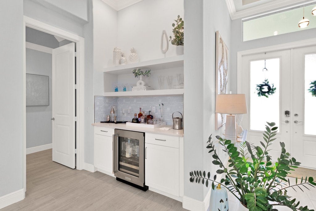 Vero Beach, Florida, 32967, United States, 4 Bedrooms Bedrooms, ,3 BathroomsBathrooms,Residential,Active,1969765