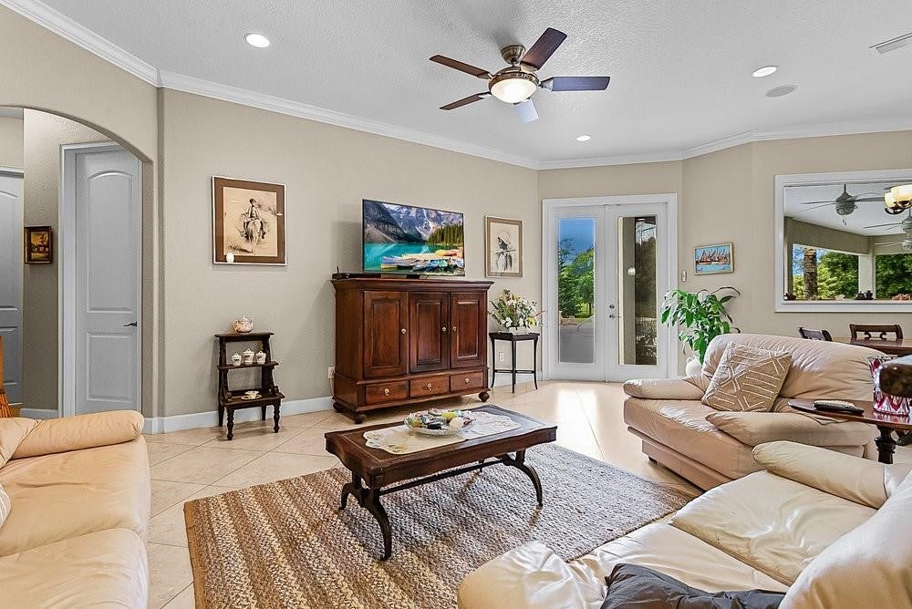 Fellsmere, Florida, 32948, United States, 6 Bedrooms Bedrooms, ,5 BathroomsBathrooms,Residential,Active,1863540