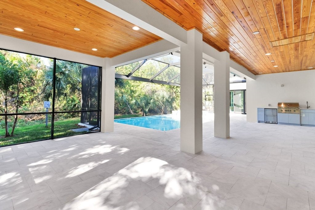 Vero Beach, Florida, 32963, United States, 4 Bedrooms Bedrooms, ,5 BathroomsBathrooms,Residential,Active,1905341