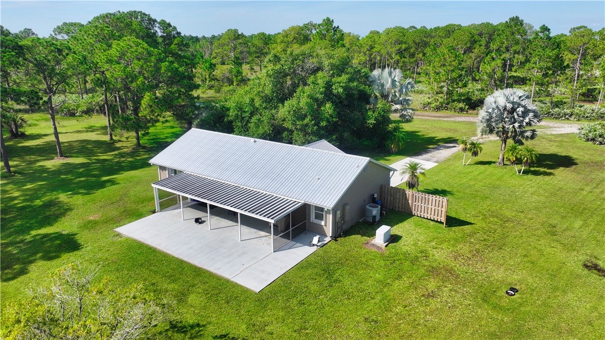 Fellsmere, Florida, 32948, United States, 3 Bedrooms Bedrooms, ,2 BathroomsBathrooms,Residential,Active,1908152