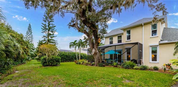 8701 PALM TREE LN, VERO BEACH, FL 32963 - Image 1