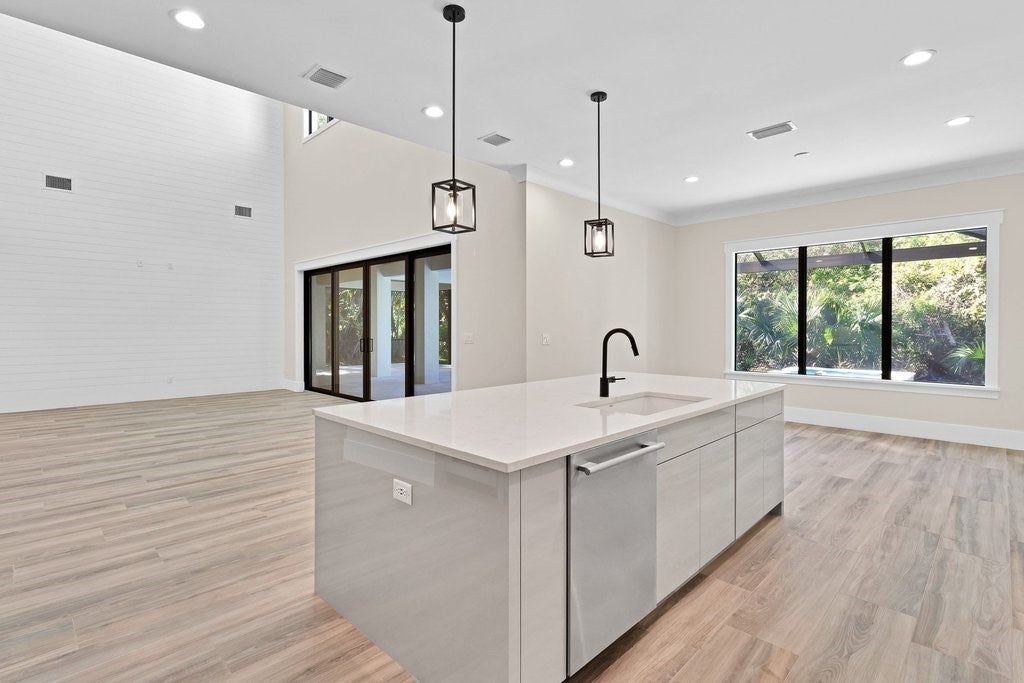 Vero Beach, Florida, 32963, United States, 4 Bedrooms Bedrooms, ,5 BathroomsBathrooms,Residential,Active,1905341