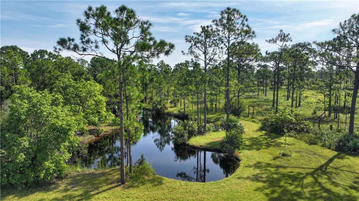Fellsmere, Florida, 32948, United States, 3 Bedrooms Bedrooms, ,2 BathroomsBathrooms,Residential,Active,1908152