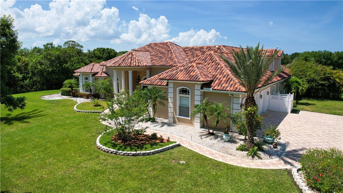 Vero Beach, Florida, 32967, United States, 4 Bedrooms Bedrooms, ,5 BathroomsBathrooms,Residential,Active,1909095