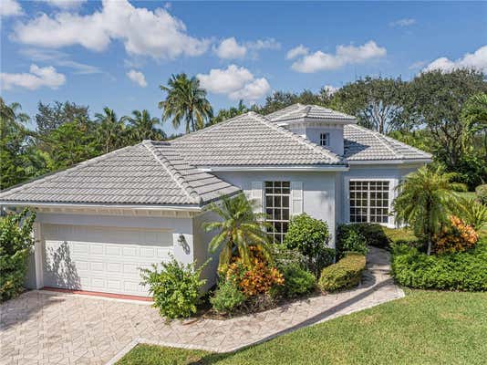 869 ISLAND CLUB SQ, VERO BEACH, FL 32963 - Image 1