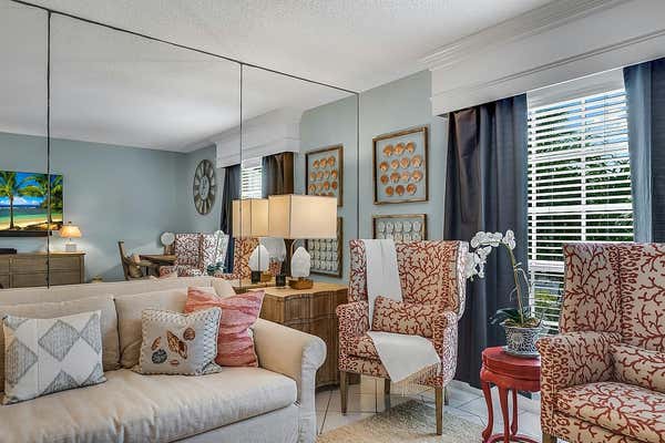 400 BEACH RD APT 117, VERO BEACH, FL 32963 - Image 1