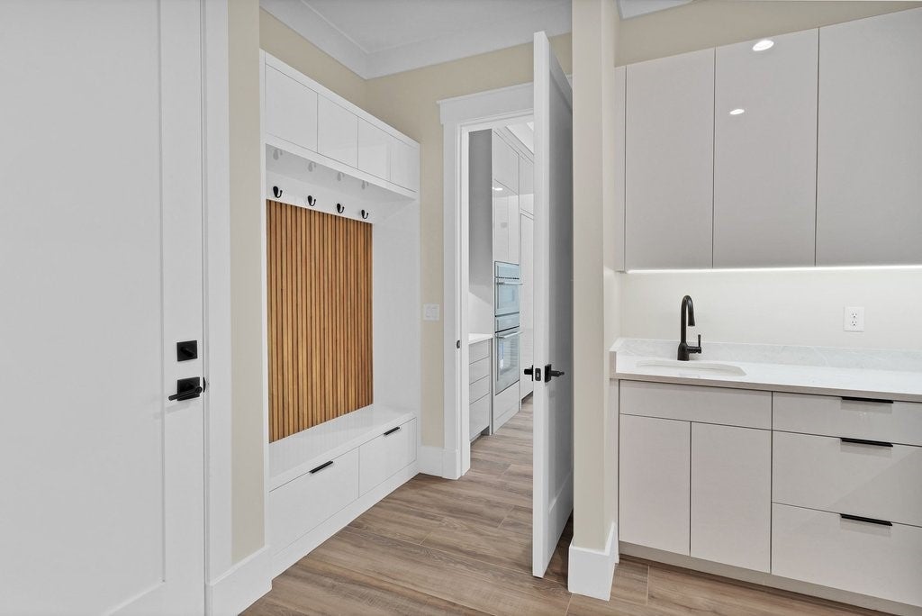 Vero Beach, Florida, 32963, United States, 4 Bedrooms Bedrooms, ,5 BathroomsBathrooms,Residential,Active,1905341