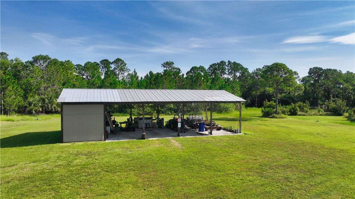 Fellsmere, Florida, 32948, United States, 3 Bedrooms Bedrooms, ,2 BathroomsBathrooms,Residential,Active,1908152