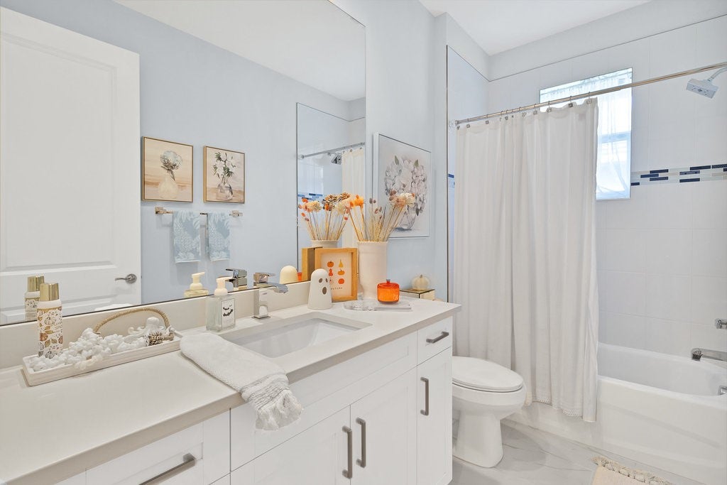 Vero Beach, Florida, 32967, United States, 4 Bedrooms Bedrooms, ,3 BathroomsBathrooms,Residential,Active,1969765