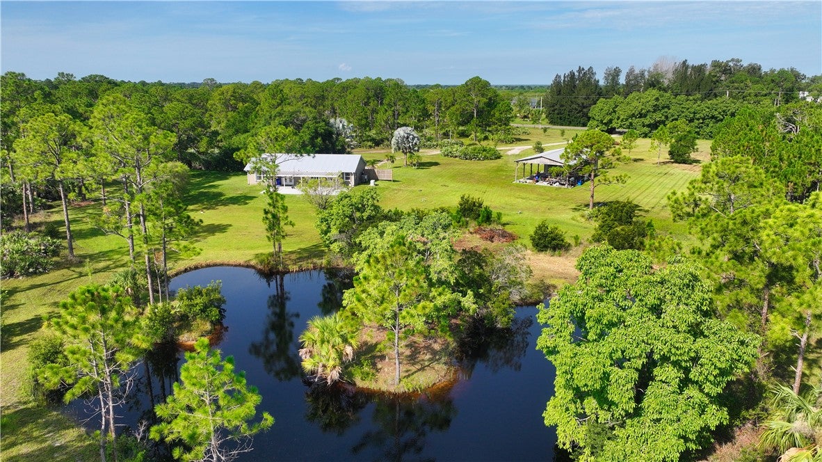 Fellsmere, Florida, 32948, United States, 3 Bedrooms Bedrooms, ,2 BathroomsBathrooms,Residential,Active,1908152