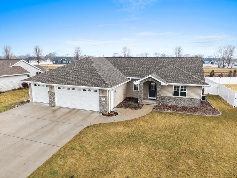 1748 Bridge Port Cir  