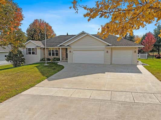 3197 PRIMROSE LN, GREEN BAY, WI 54313 - Image 1