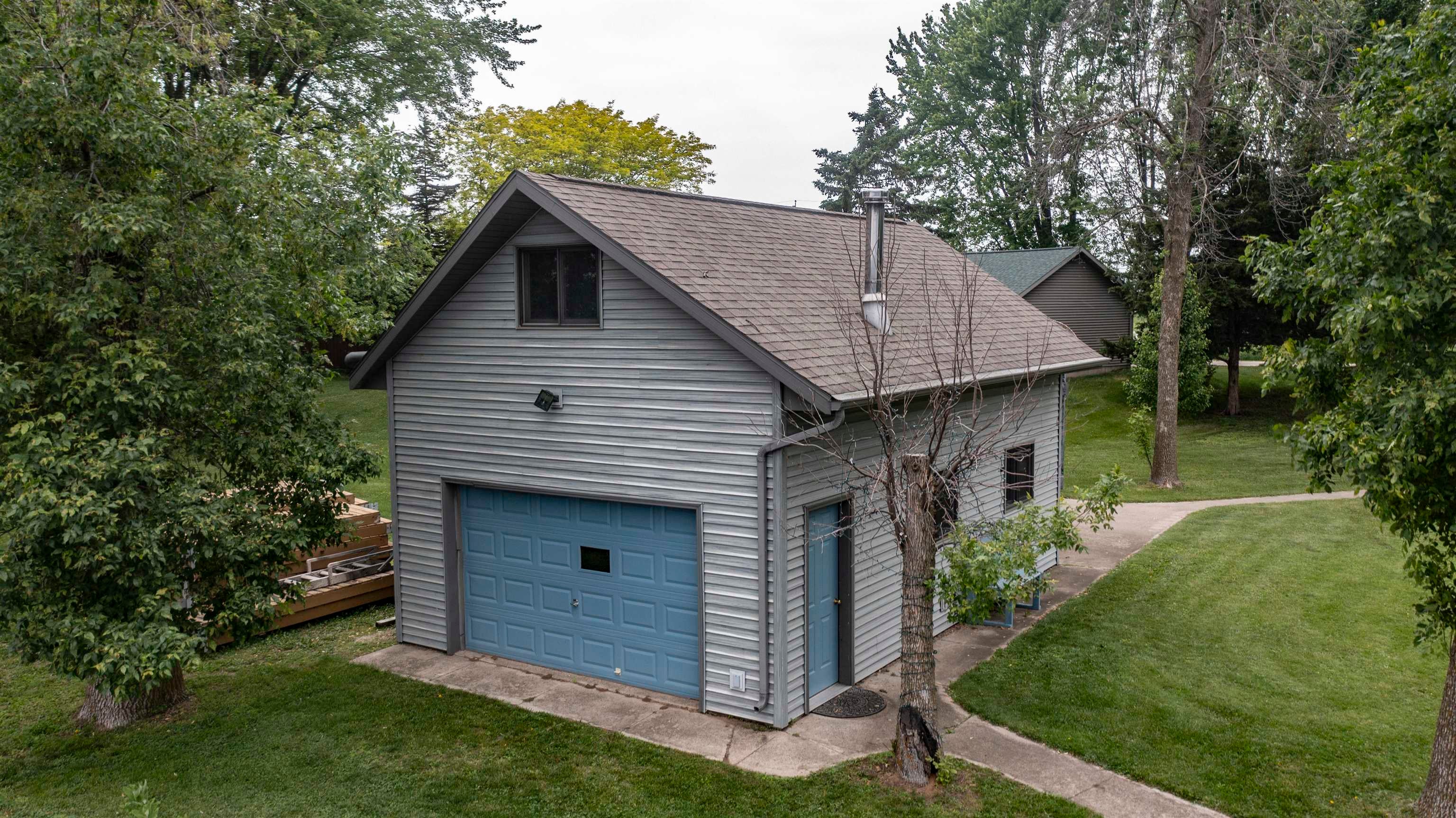 Fremont, Wisconsin, 54940, United States, 5 Bedrooms Bedrooms, ,3 BathroomsBathrooms,Residential,Active,2015471