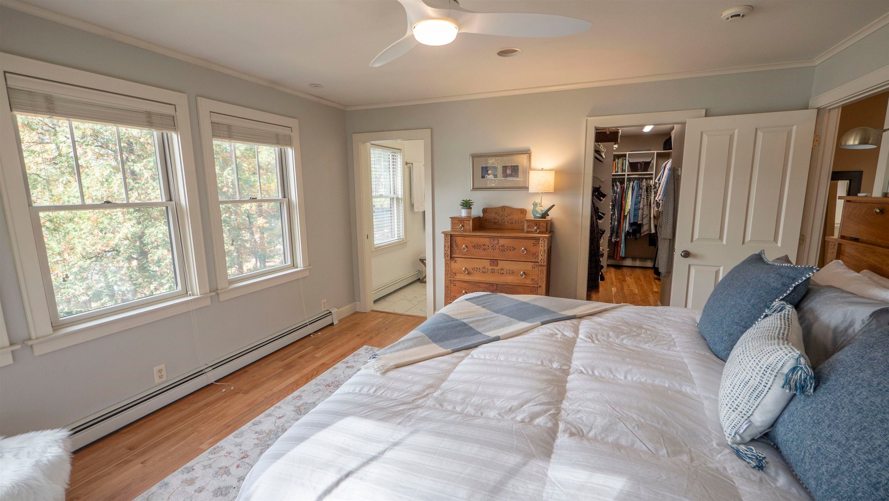 Waupaca, Wisconsin, 54981, United States, 3 Bedrooms Bedrooms, ,4 BathroomsBathrooms,Residential,Active,1967303