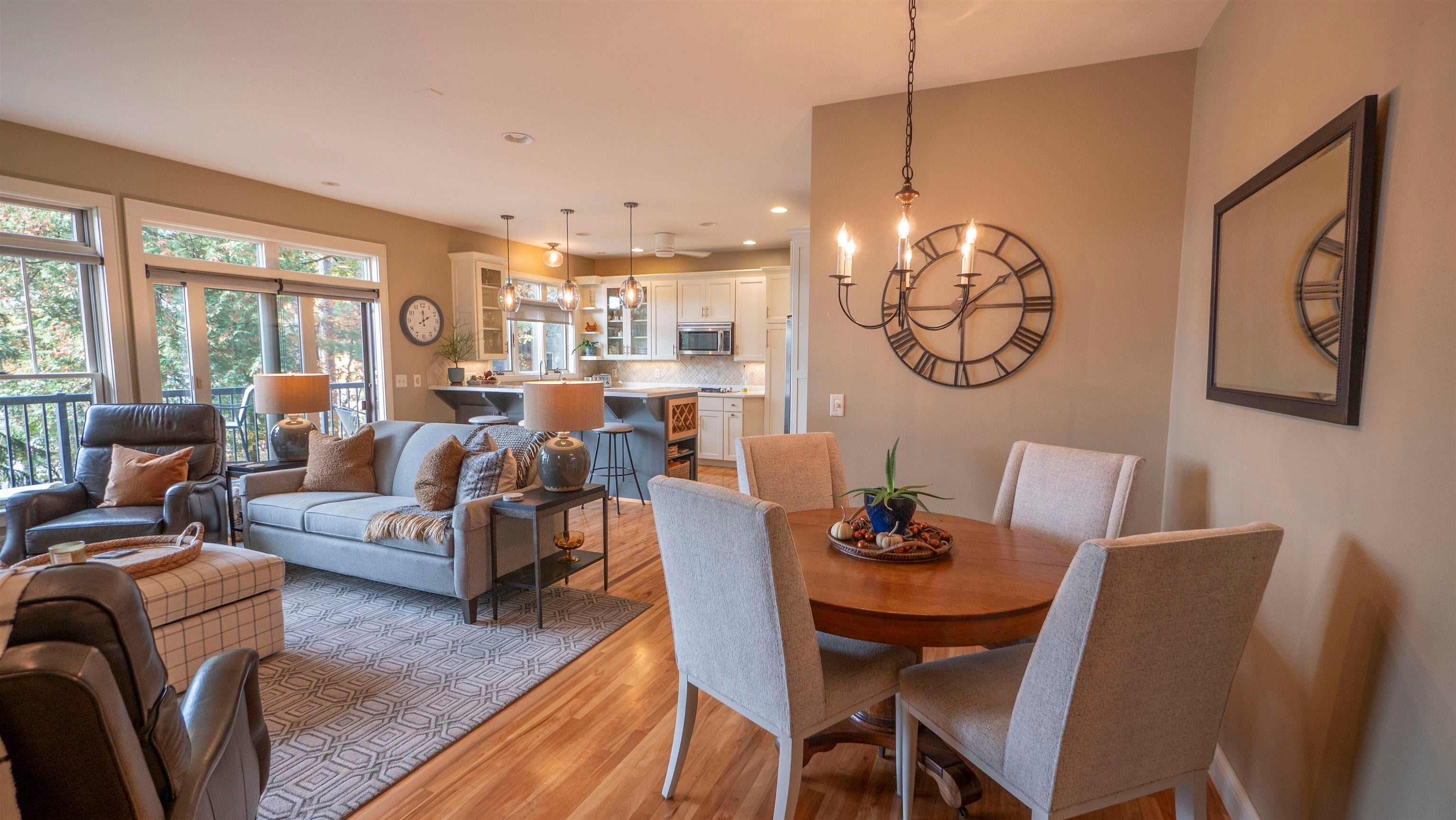 Waupaca, Wisconsin, 54981, United States, 3 Bedrooms Bedrooms, ,4 BathroomsBathrooms,Residential,Active,1967303