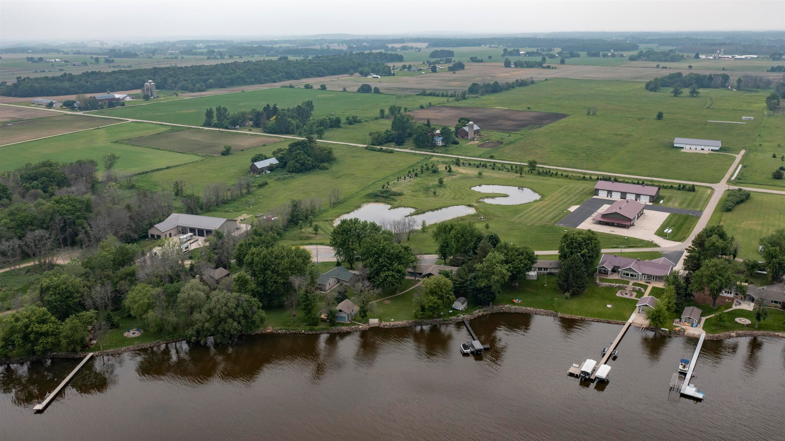 Fremont, Wisconsin, 54940, United States, ,3 BathroomsBathrooms,Residential,Active,1850639