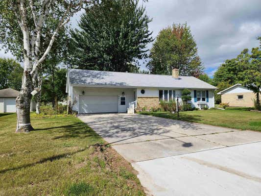 921 FRANK AVE, ALGOMA, WI 54201 - Image 1